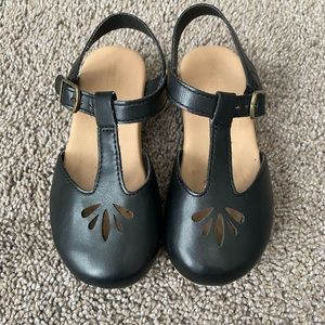 Toddler clogs—black, size 9